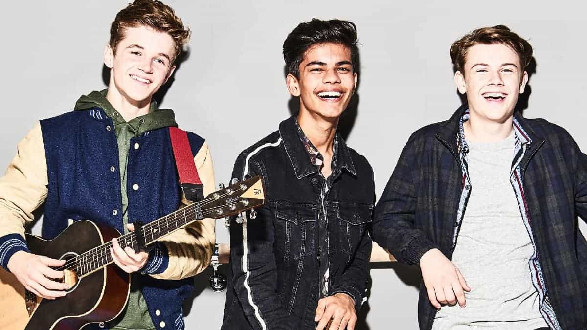 The Wonderland from CBBC show Almost Never chat to Conor about their music!  - Fun Kids - the UK's children's radio station